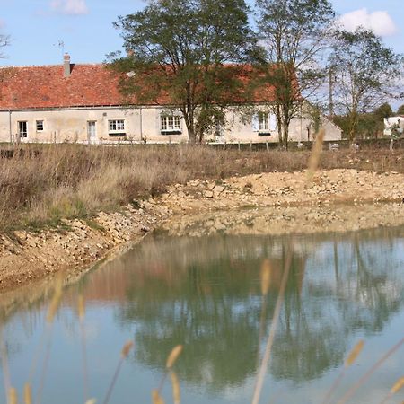 Gite De La Maison Fort Vereaux ภายนอก รูปภาพ