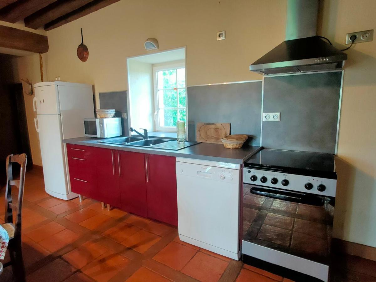 Gite De La Maison Fort Vereaux ภายนอก รูปภาพ