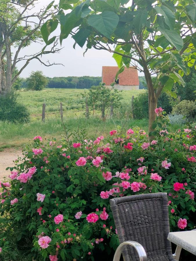 Gite De La Maison Fort Vereaux ภายนอก รูปภาพ