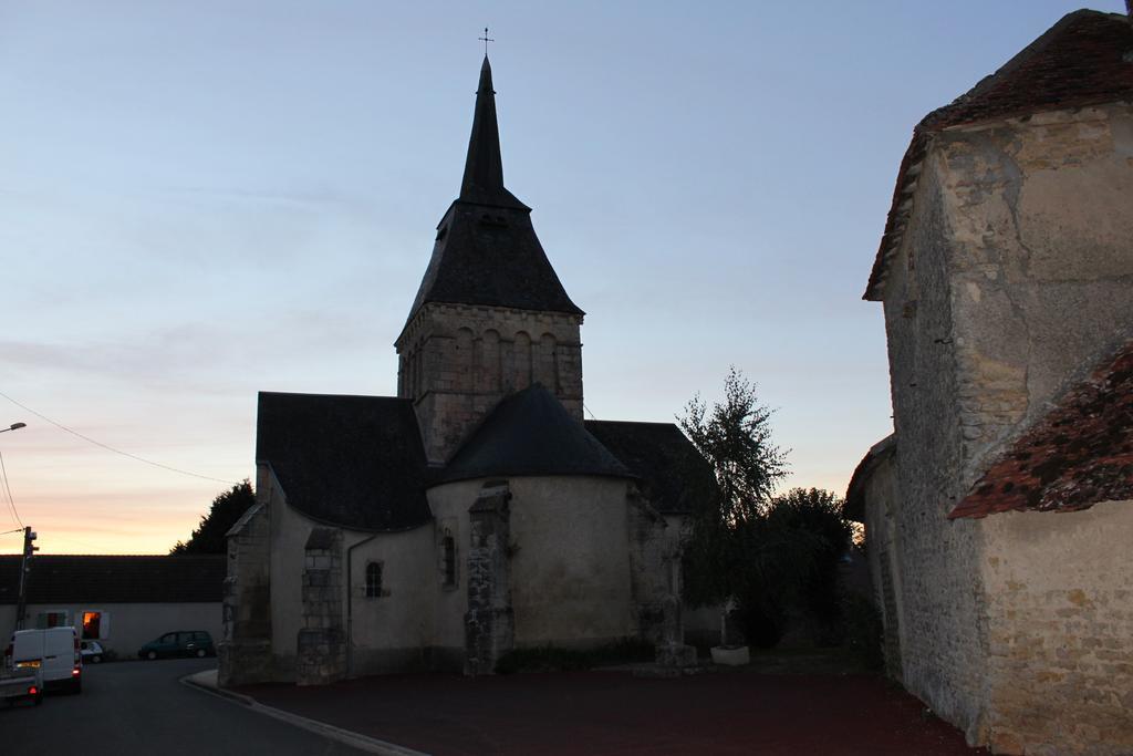 Gite De La Maison Fort Vereaux ห้อง รูปภาพ